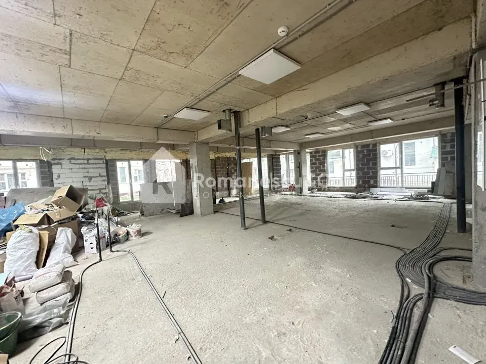 Spațiu comercial, 182 m² — Imagine 3