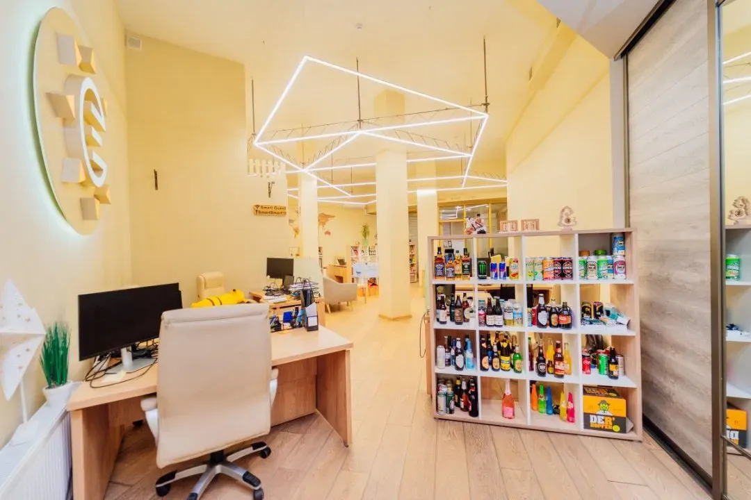 3-bedroom office, 211 m² — Image 2