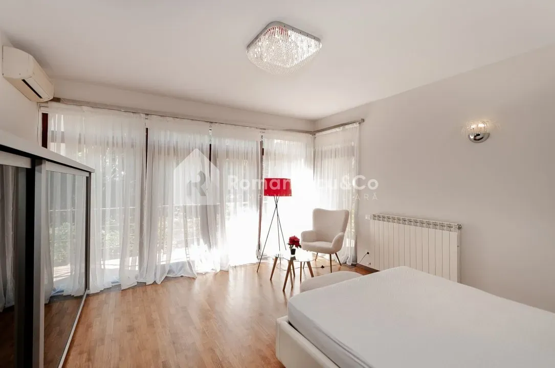 3-этажный дом, 4 комнаты, 180 м² — Изображение 4