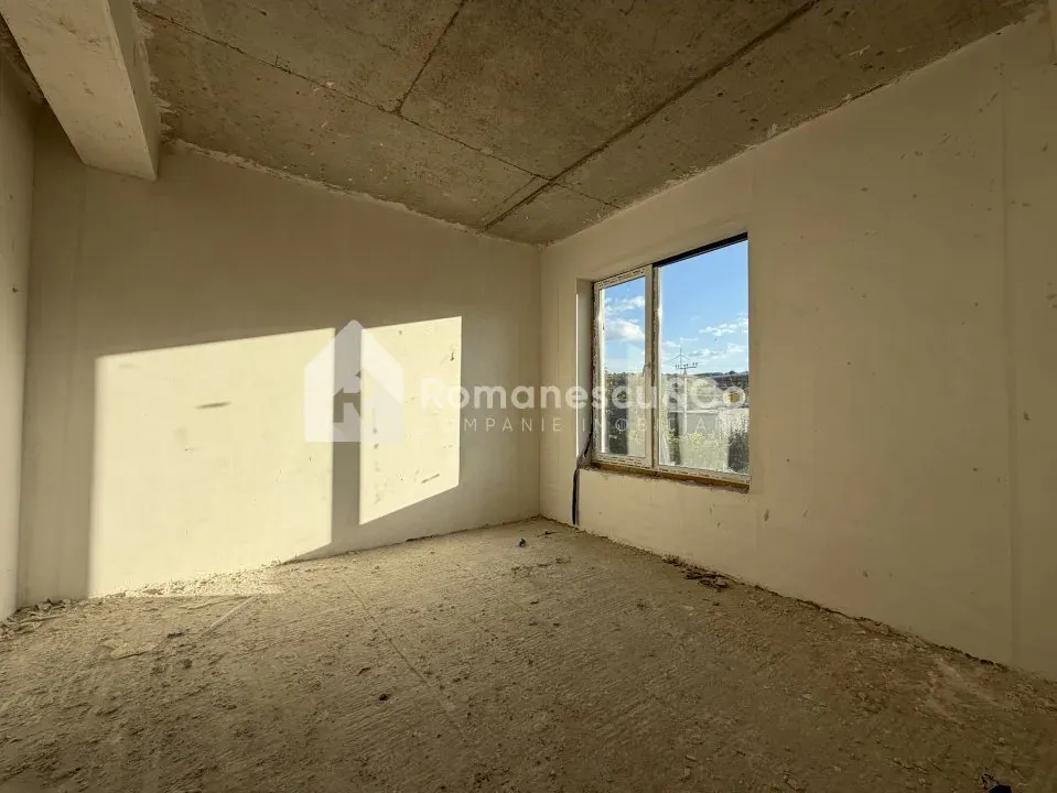 3-этажный дом, 4 комнаты, 220 м² — Изображение 2