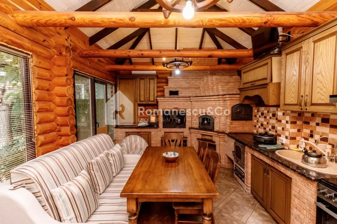 3-etaje casă, 3 camere, 230 m² — Imagine 4