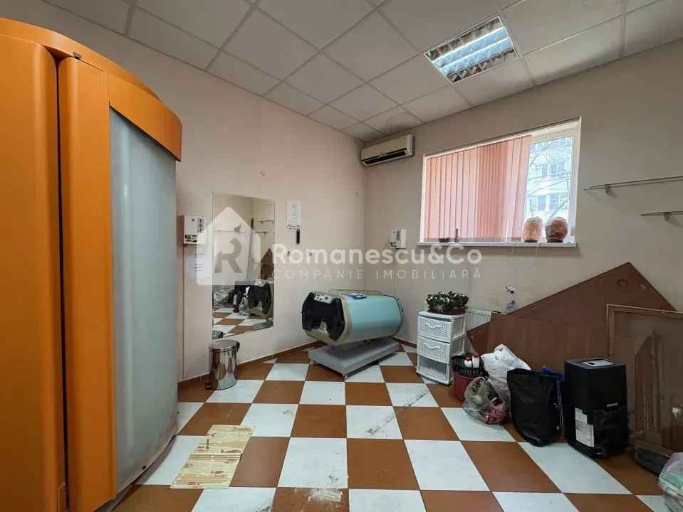Spațiu comercial, 16 m² — Imagine 1