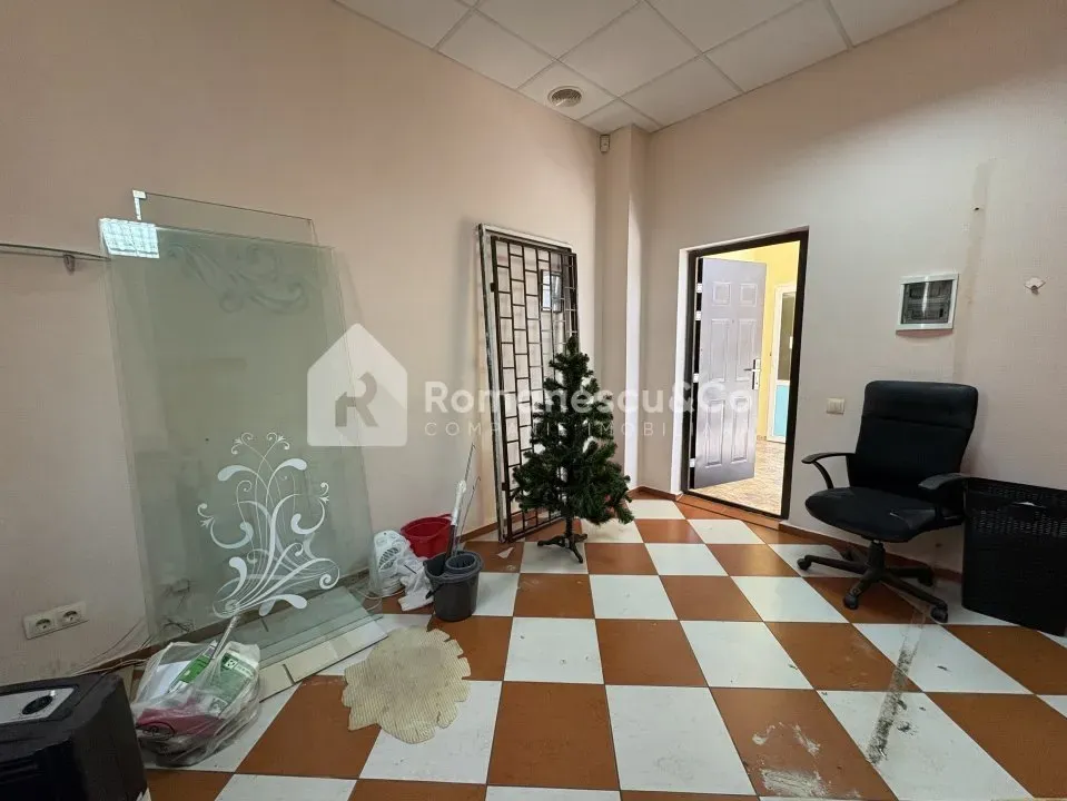 Spațiu comercial, 16 m² — Imagine 2