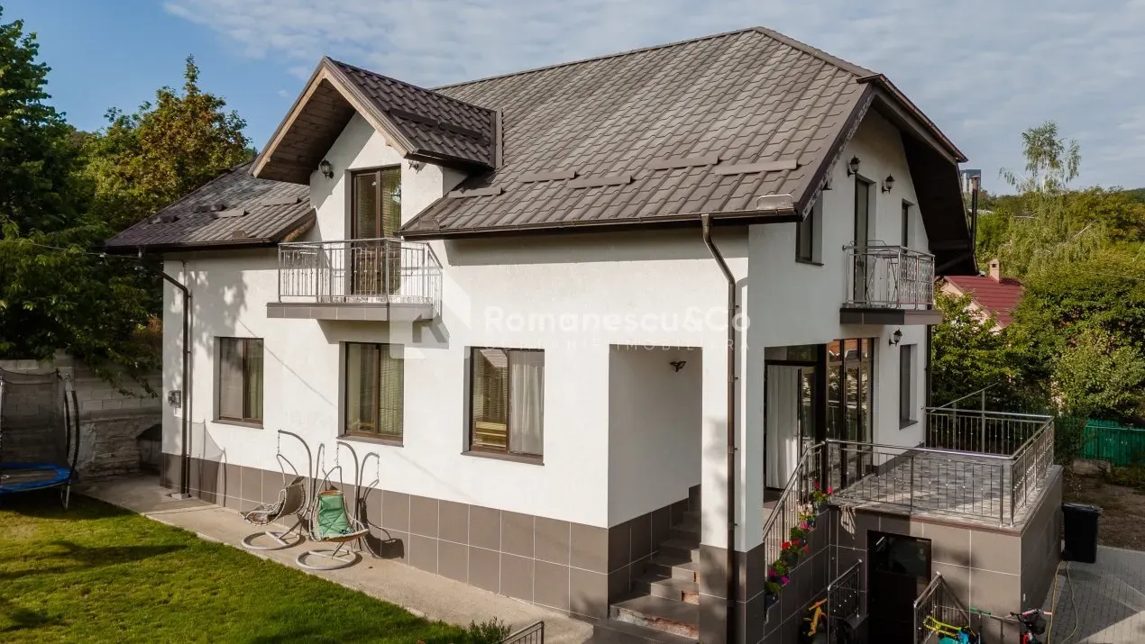 2-этажный дом, 4 комнаты, 180 м² — Изображение 1