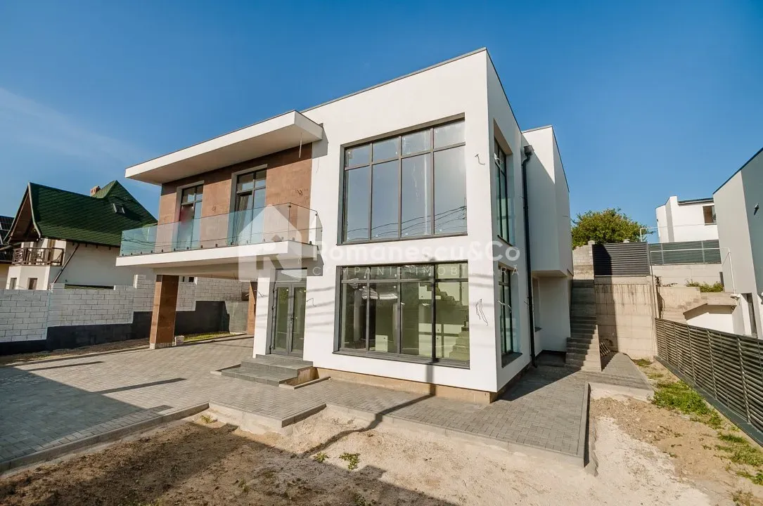 2-этажный дом, 4 комнаты, 260 м² — Изображение 1