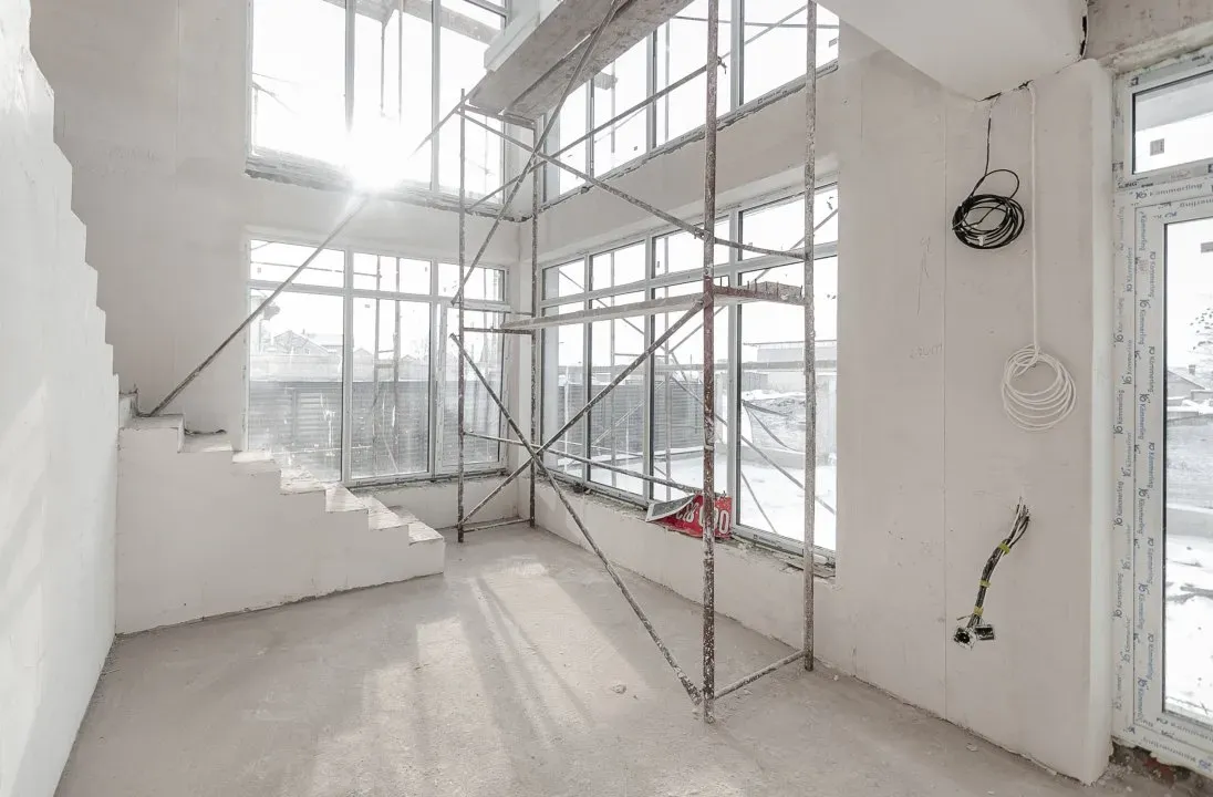 2-этажный дом, 4 комнаты, 260 м² — Изображение 3