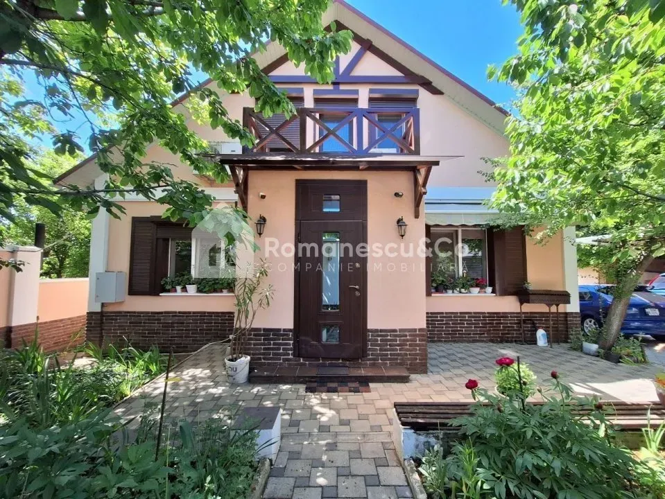 2-etaje casă, 4 camere, 155 m² — Imagine 1