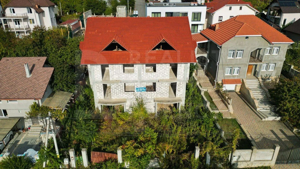 2-этажный дом, 4 комнаты, 364 м² — Изображение 1