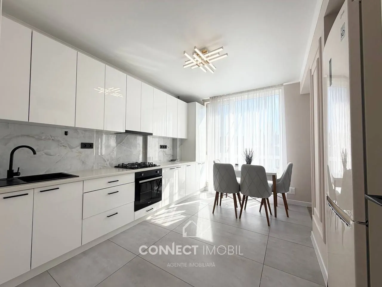2-bedroom apartment, 65 m² — Image 2