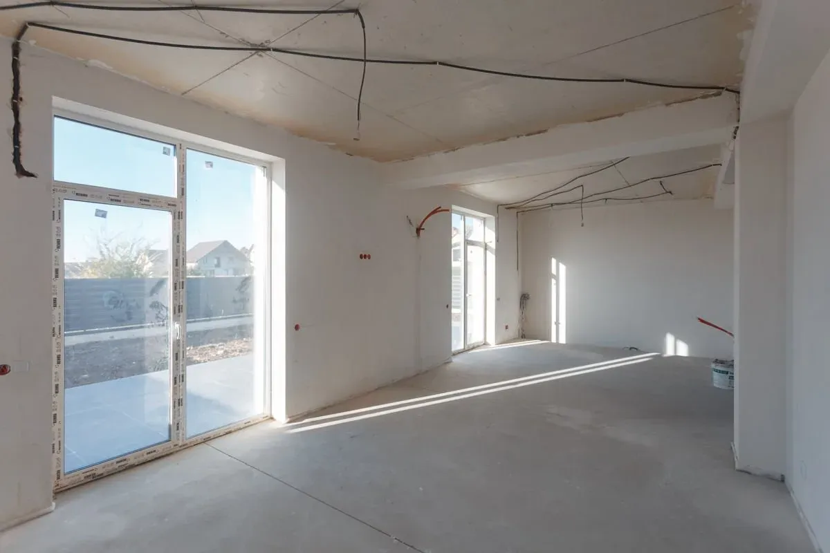3-этажный дом, 4 комнаты, 190 м² — Изображение 2