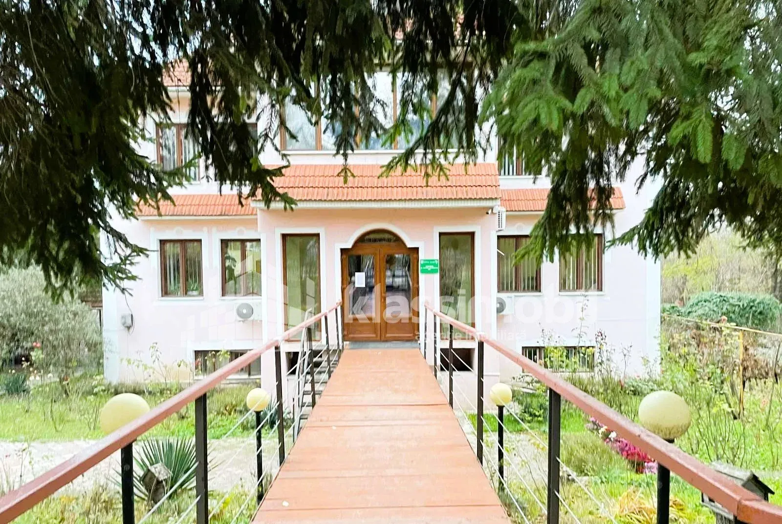 Коммерческое помещение, 181.4 м² — Изображение 3