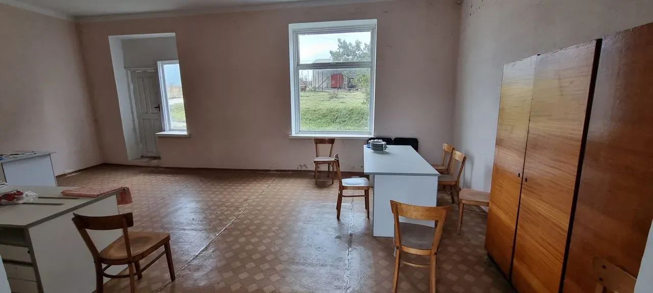 1-bedroom office, 539 m² — Image 2