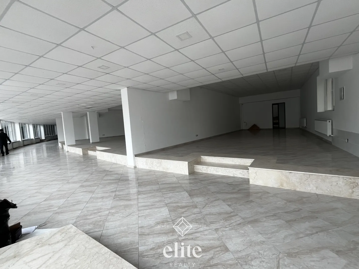 Spațiu comercial, 600 m² — Imagine 4