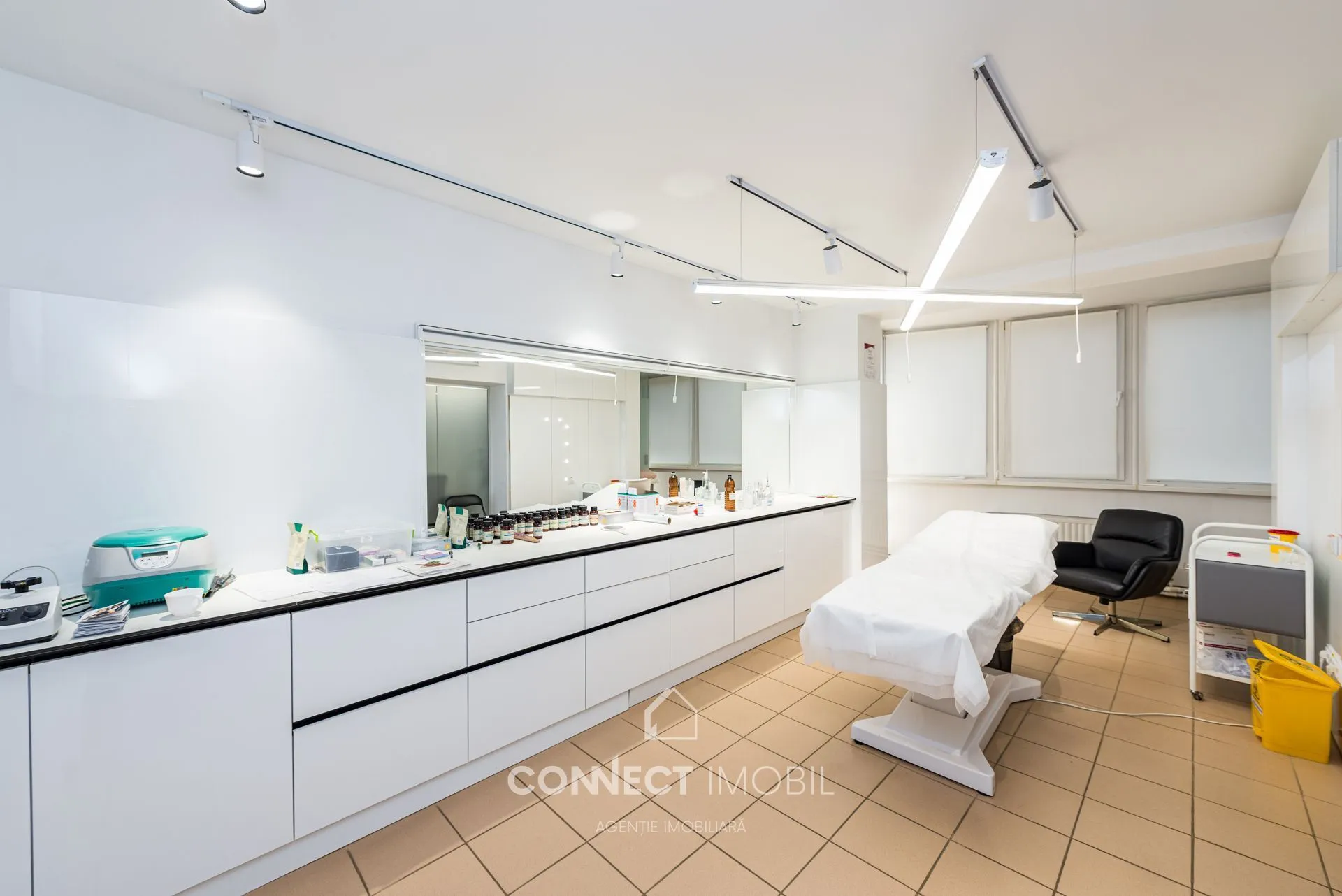 Free-purpose property, 209 m² — Image 1