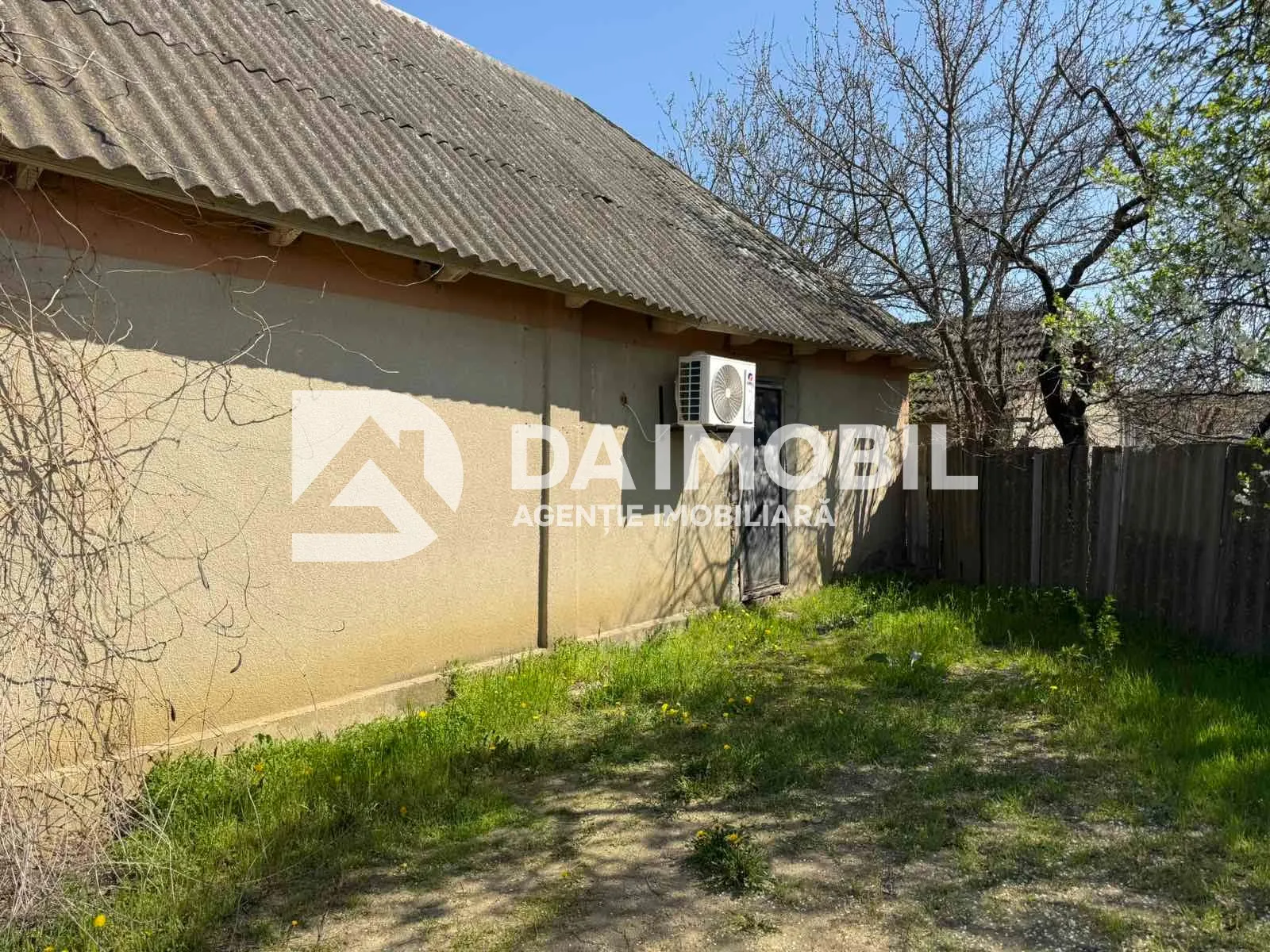 Spațiu comercial, 643 m² — Imagine 1