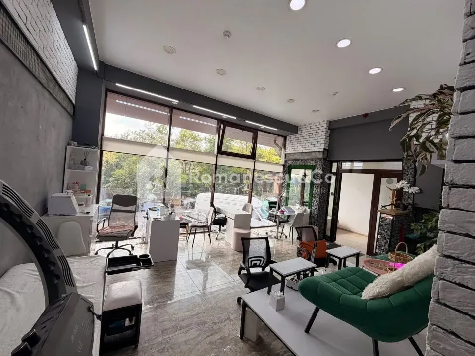 1-camere birou, 40 m² — Imagine 1