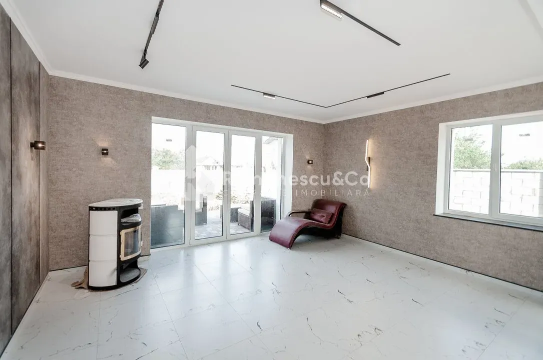 1-etaje casă, 3 camere, 100 m² — Imagine 2