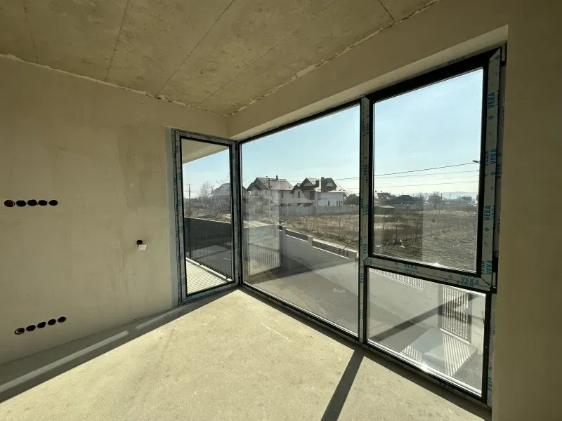 2-etaje casă, 3 camere, 153 m² — Imagine 2