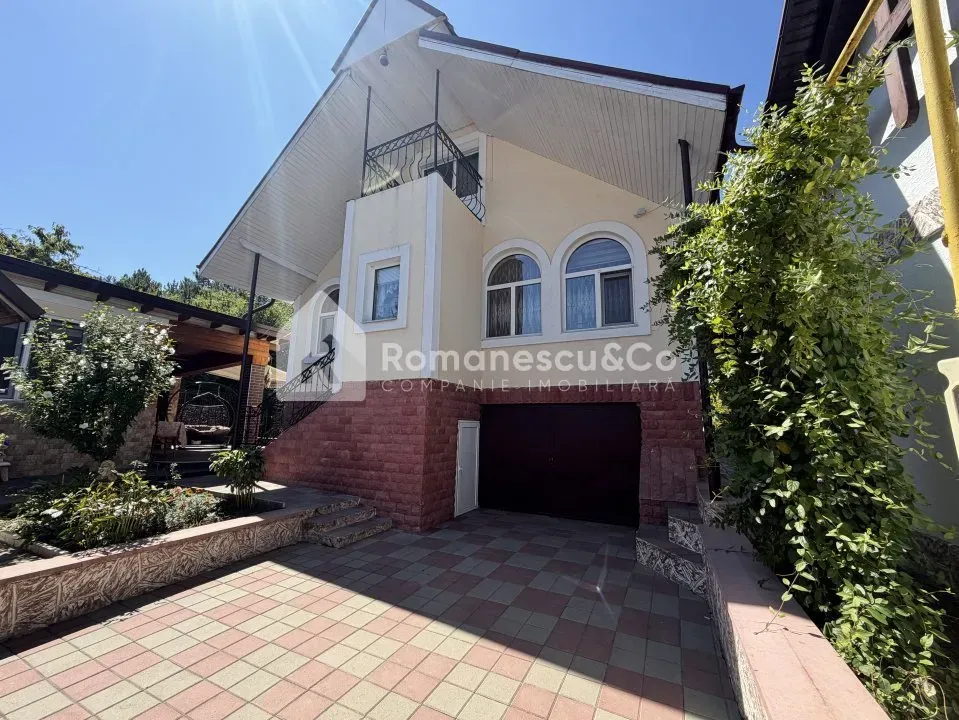 3-этажный дом, 4 комнаты, 150 м² — Изображение 1