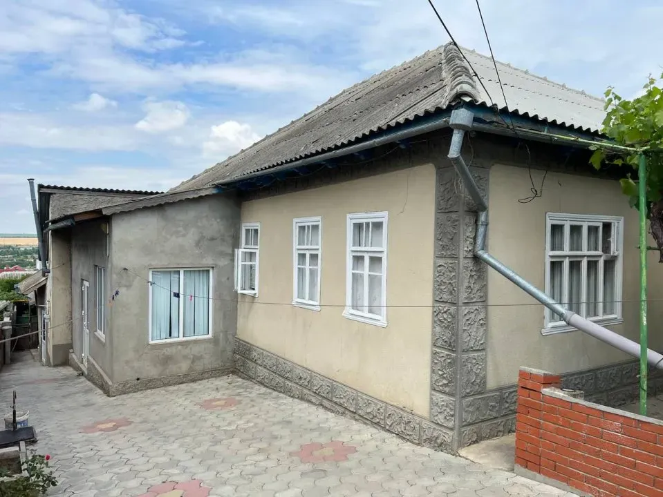 2-этажный дом, 3 комнаты, 160 м² — Изображение 1