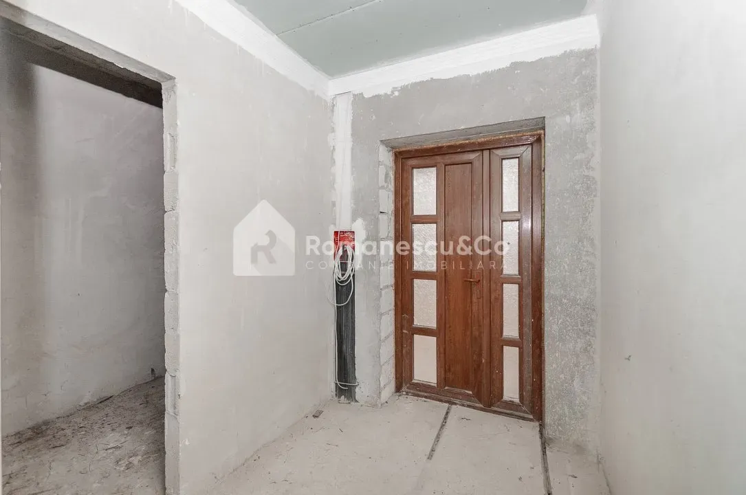 3-этажный дом, 4 комнаты, 270 м² — Изображение 4
