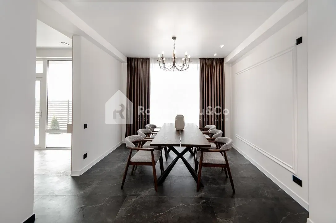 3-этажный дом, 4 комнаты, 210 м² — Изображение 3