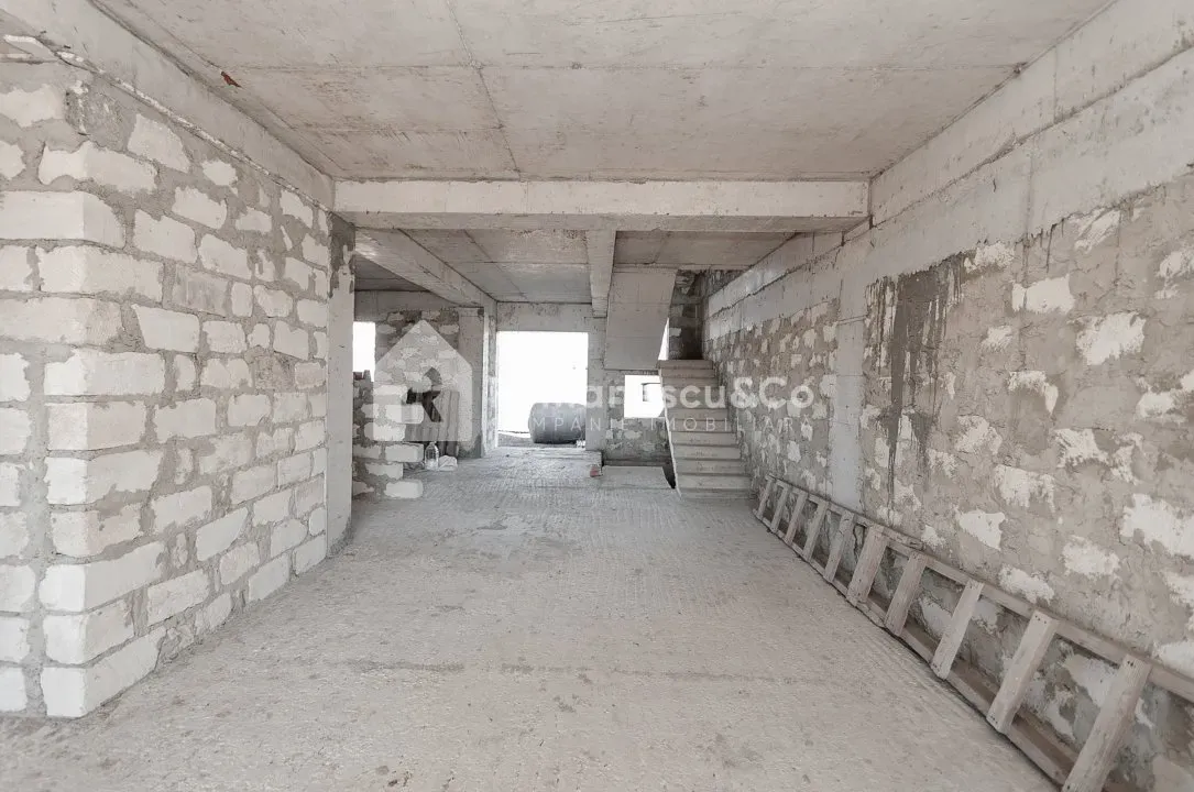 3-floor house, 4 rooms, 250 m² — Image 2