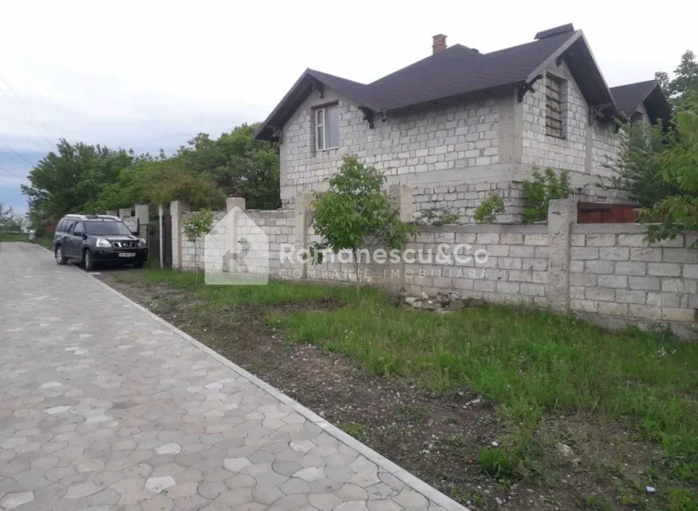 3-этажный дом, 3 комнаты, 180 м² — Изображение 3