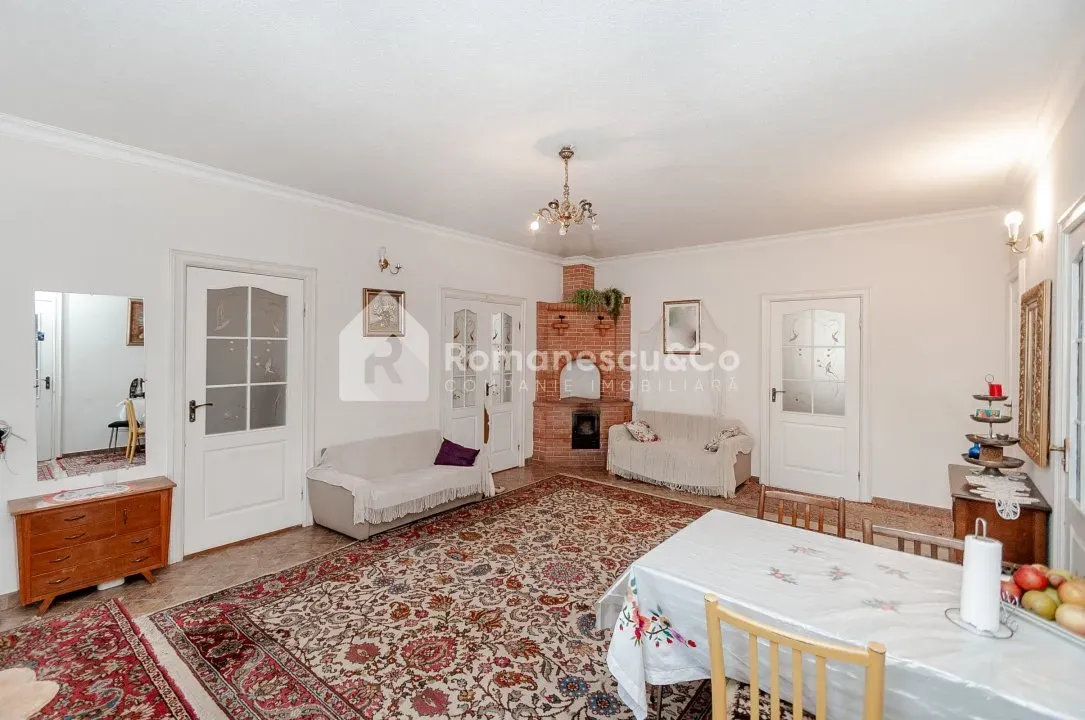 3-etaje casă, 7 camere, 280.5 m² — Imagine 3