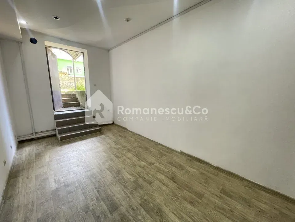 Коммерческое помещение, 100 м² — Изображение 1