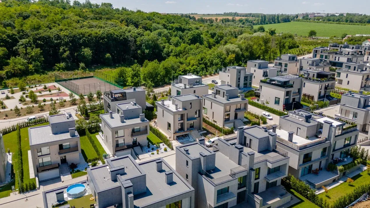 2-этажный дом, 3 комнаты, 286 м² — Изображение 1