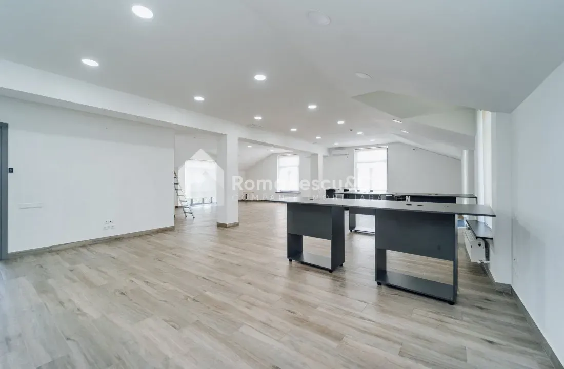 1-camere birou, 150 m² — Imagine 2