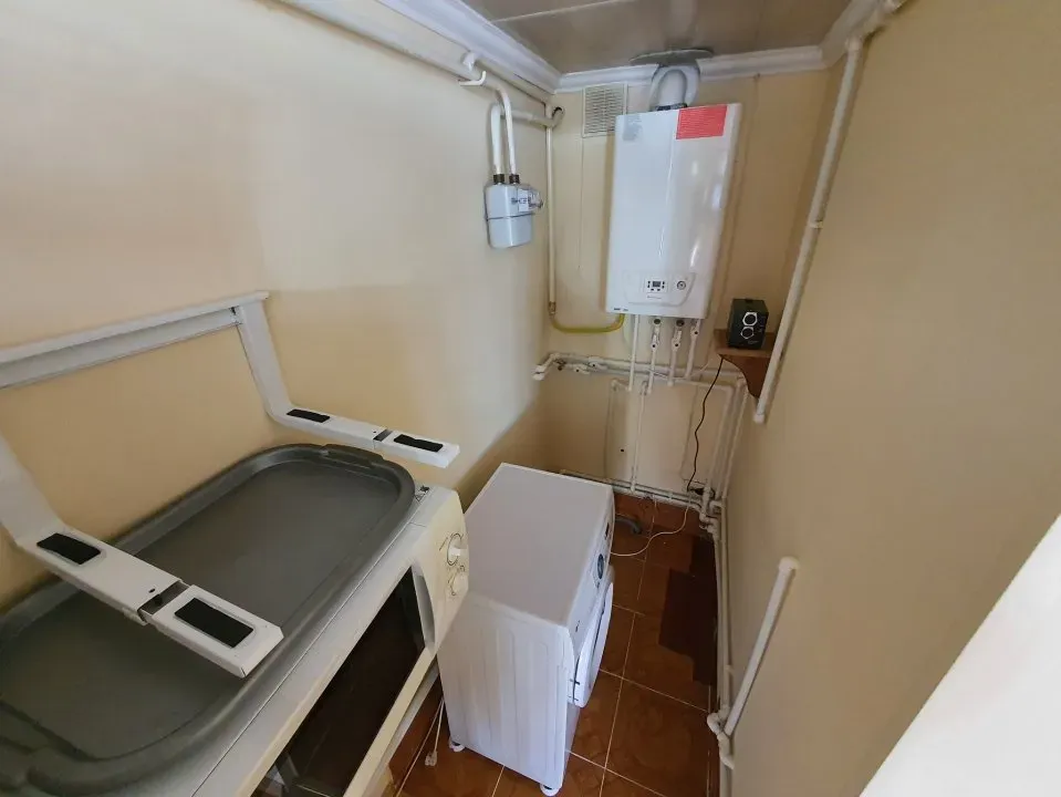 2-etaje casă, 5 camere, 170 m² — Imagine 4