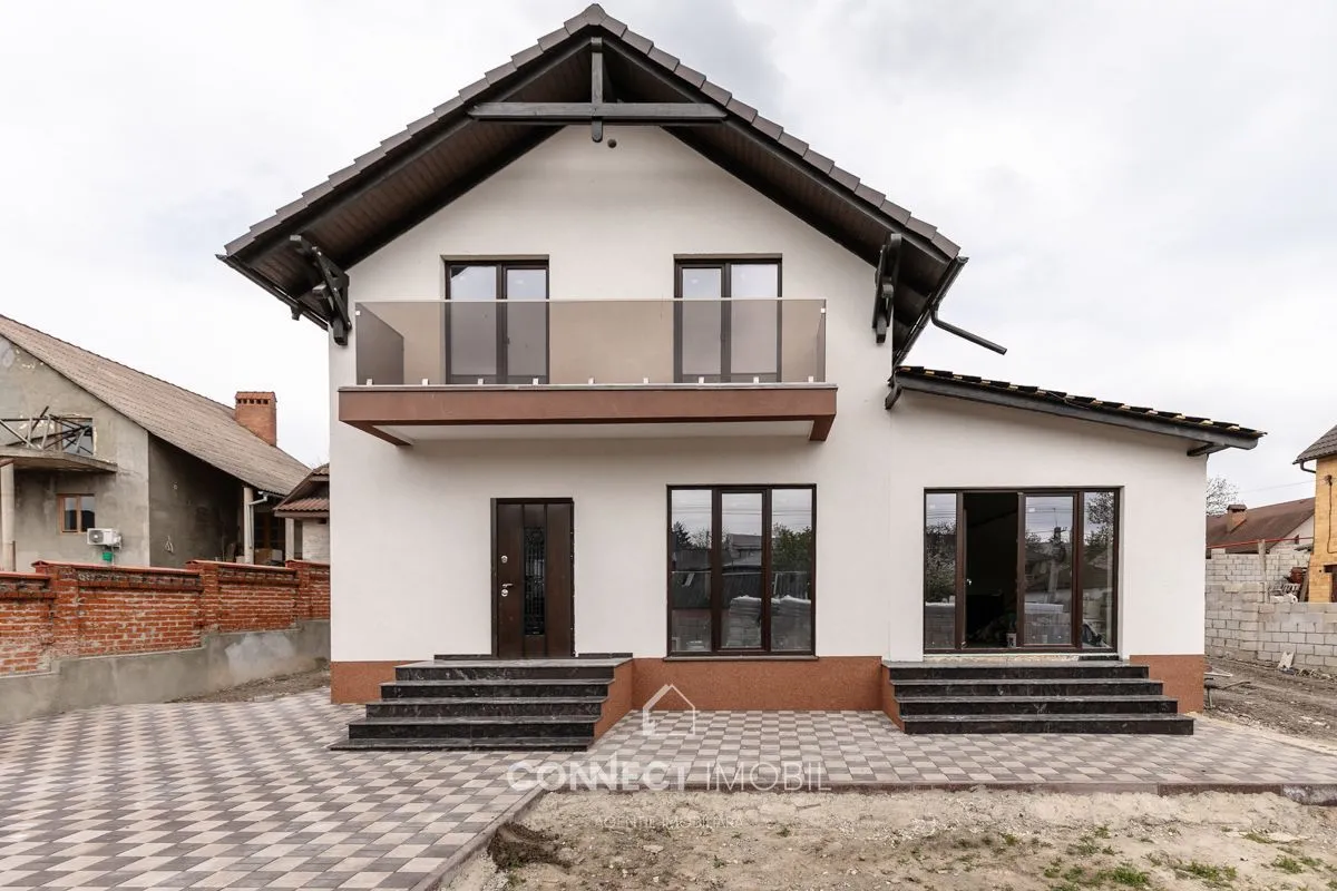 2-etaje casă, 140 m² — Imagine 1