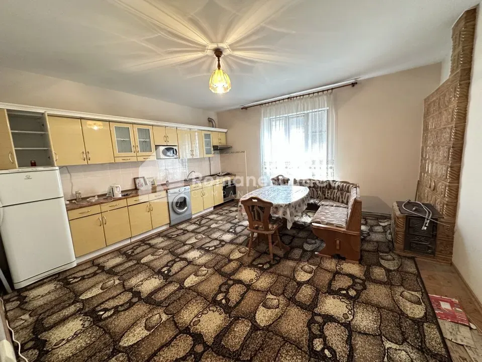 3-etaje casă, 3 camere, 180 m² — Imagine 2