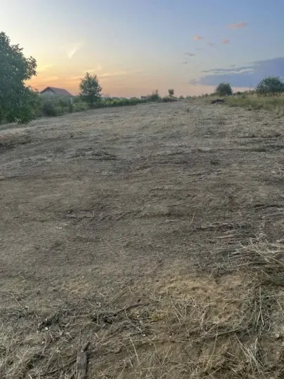 Rezidențial, 3 000 m² — Imagine 1