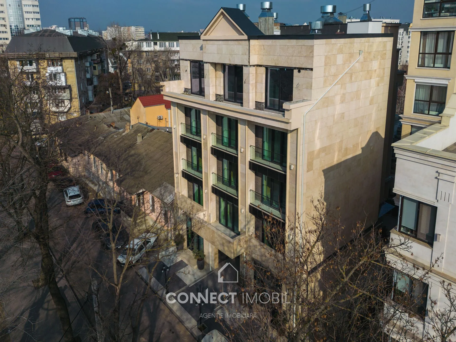 Free-purpose property, 165 m² — Image 2