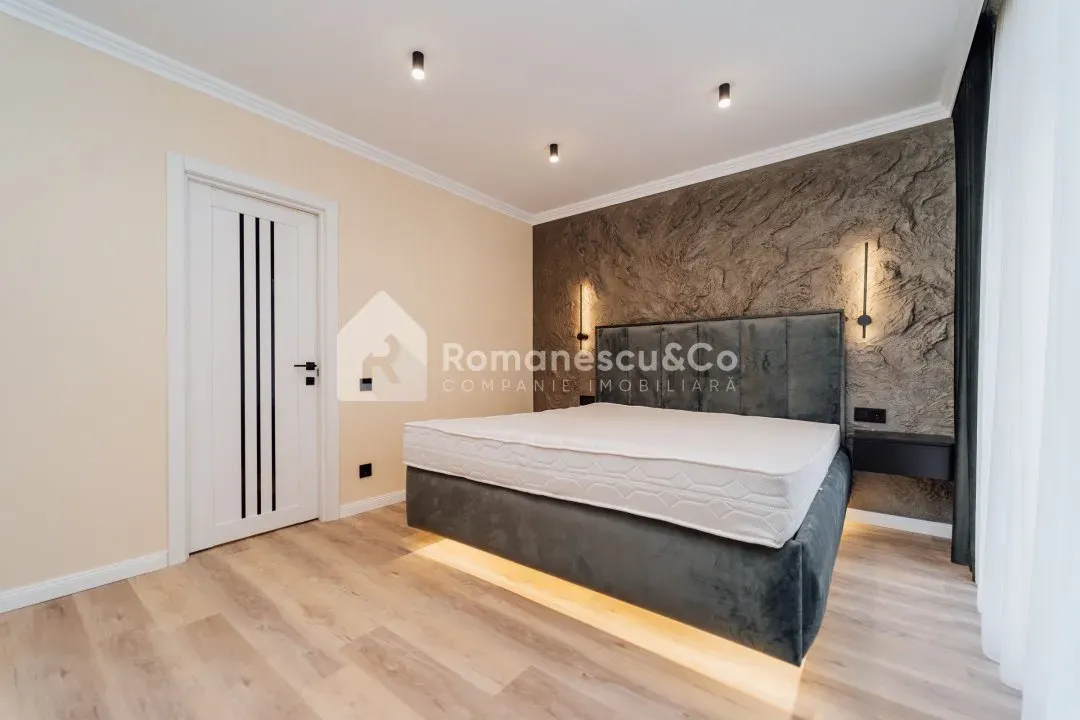 3-этажный дом, 3 комнаты, 220 м² — Изображение 4