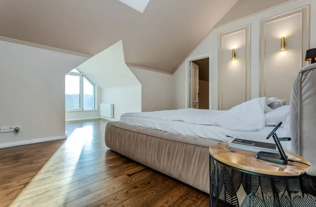 3-этажный дом, 5 комнат, 500 м² — Изображение 3