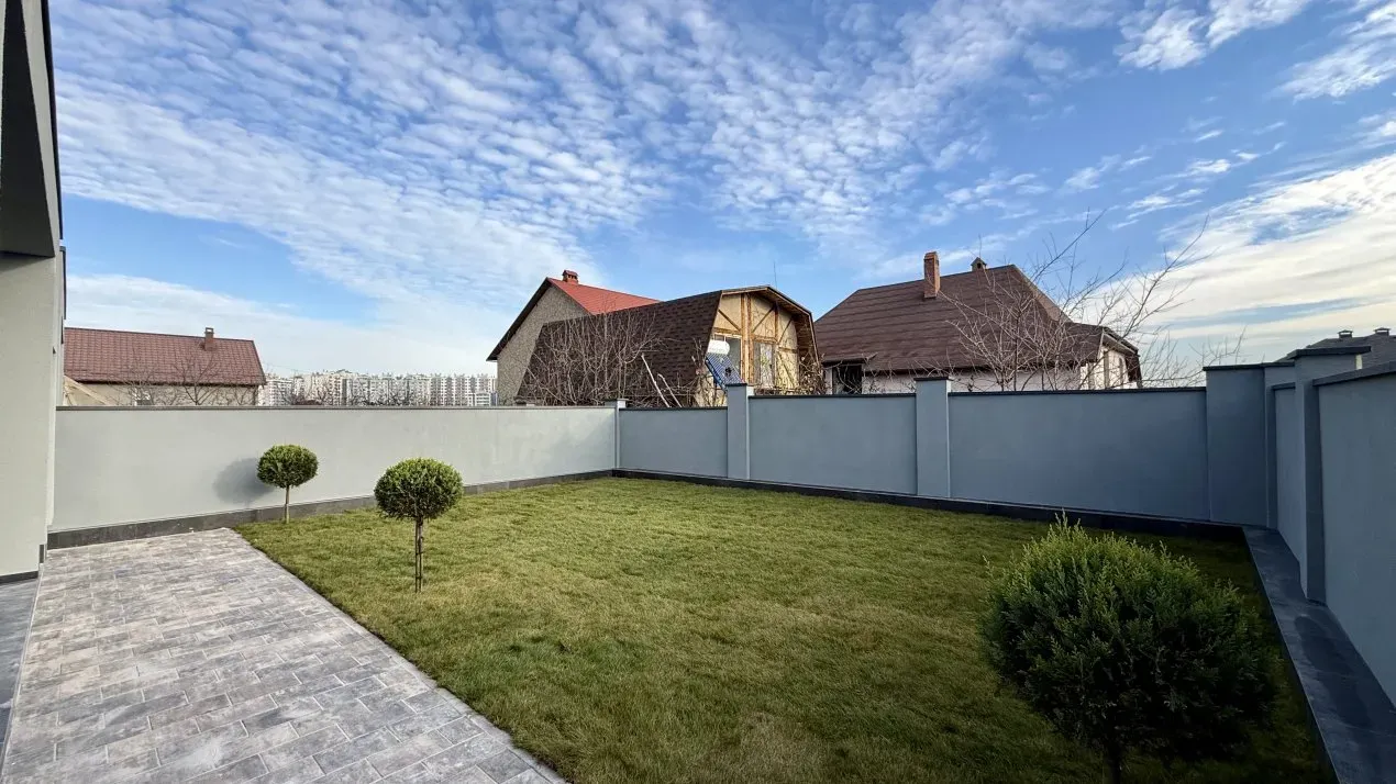 3-etaje casă, 3 camere, 170 m² — Imagine 3