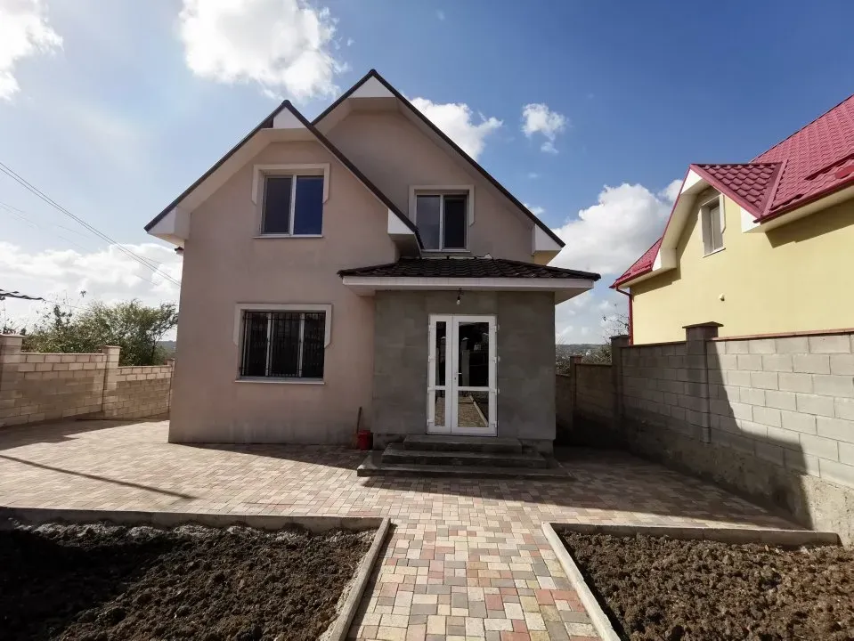 2-этажный дом, 3 комнаты, 150 м² — Изображение 1