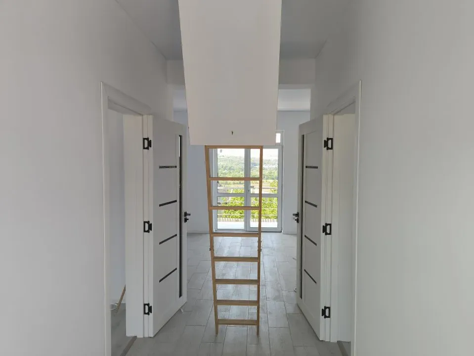 2-etaje casă, 2 camere, 130 m² — Imagine 4