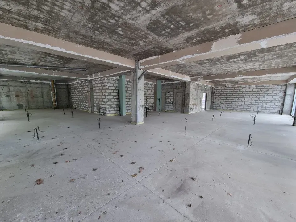Spațiu comercial, 285 m² — Imagine 4