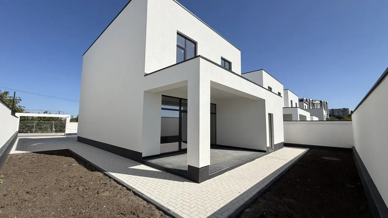 2-etaje casă, 3 camere, 170 m² — Imagine 1