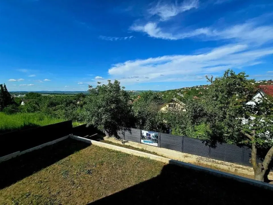 2-etaje casă, 3 camere, 168 m² — Imagine 4