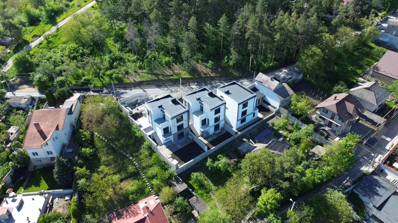 2-etaje casă, 3 camere, 190 m² — Imagine 4