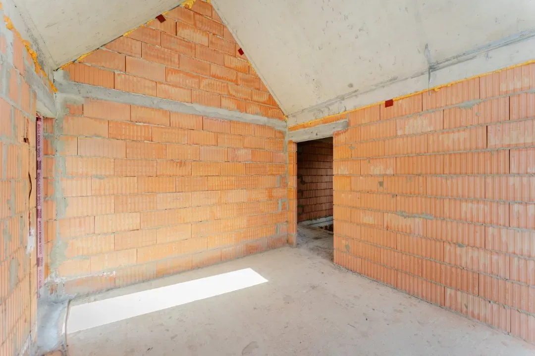 2-этажный дом, 3 комнаты, 210 м² — Изображение 2