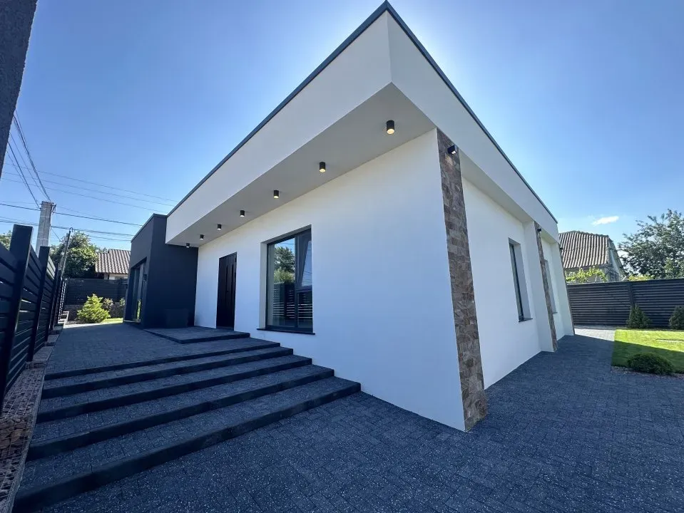 2-этажный дом, 4 комнаты, 156 м² — Изображение 1