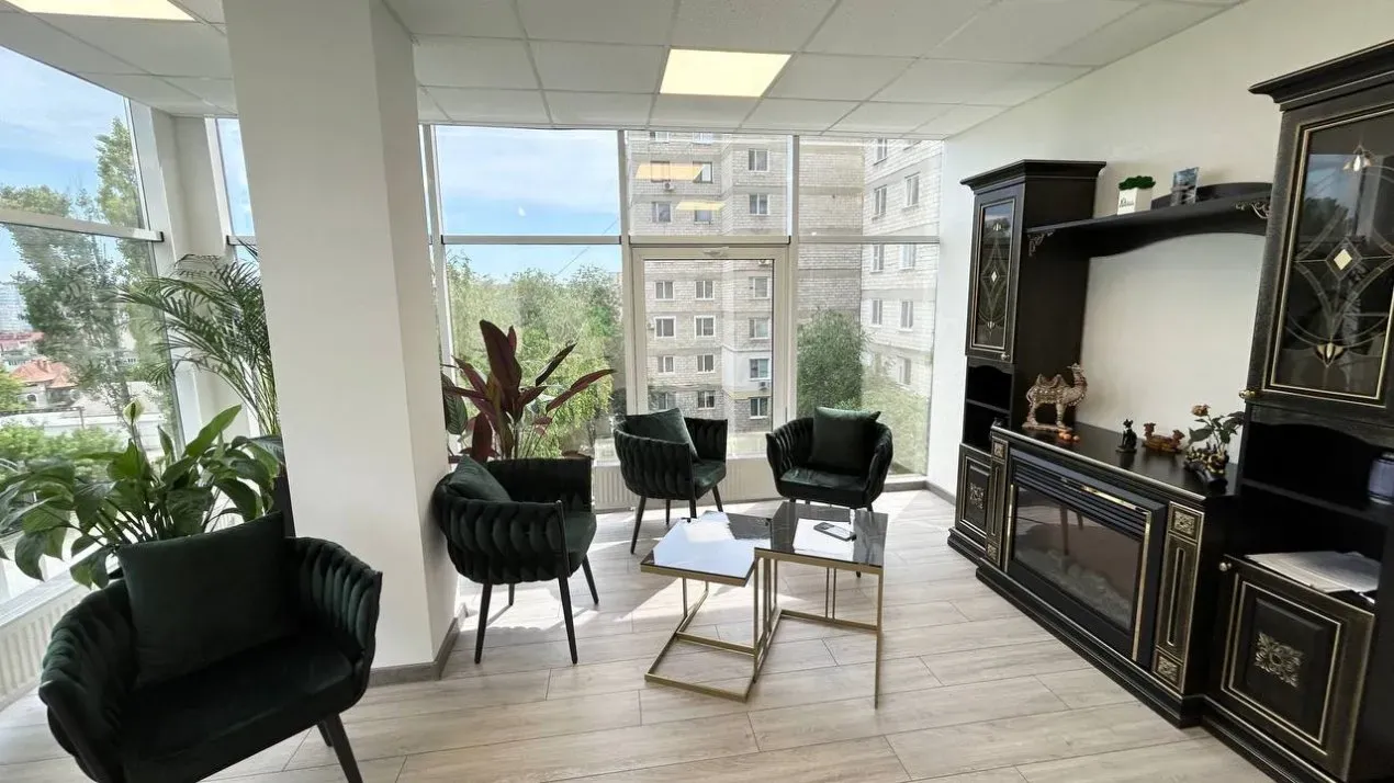4-bedroom office, 99.8 m² — Image 2