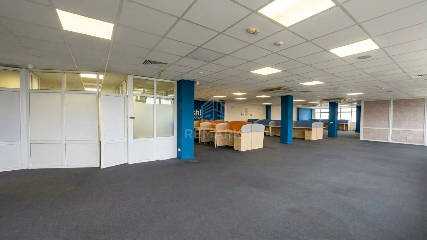 Birou, 450 m² — Imagine 1